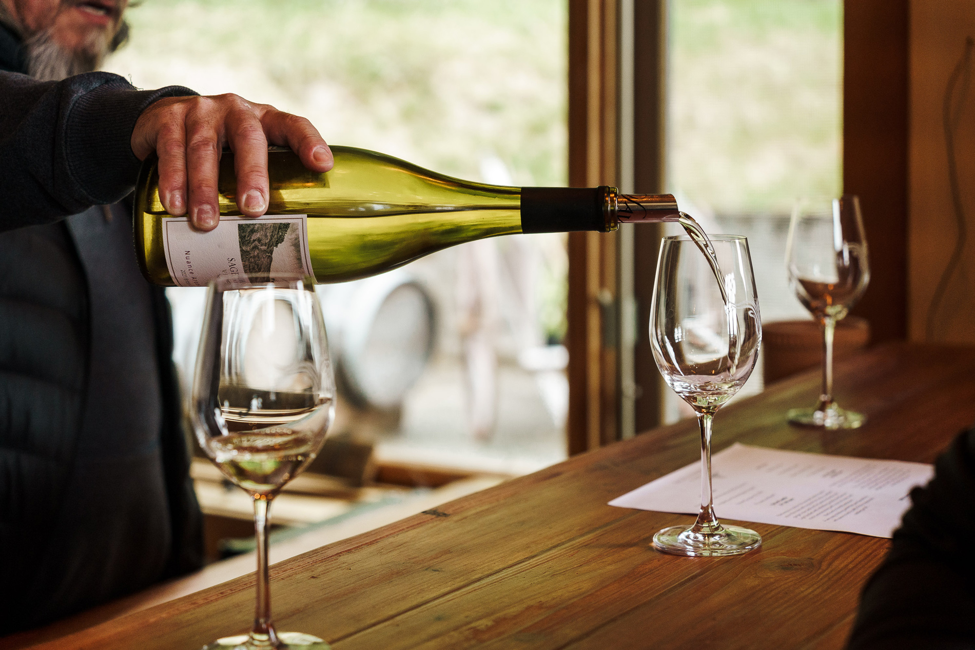 wine-pouring